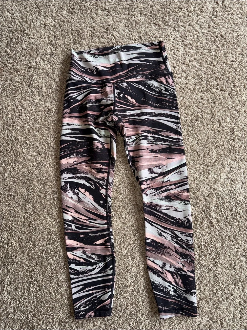 Lululemon wide waist cropped align leggings size 6